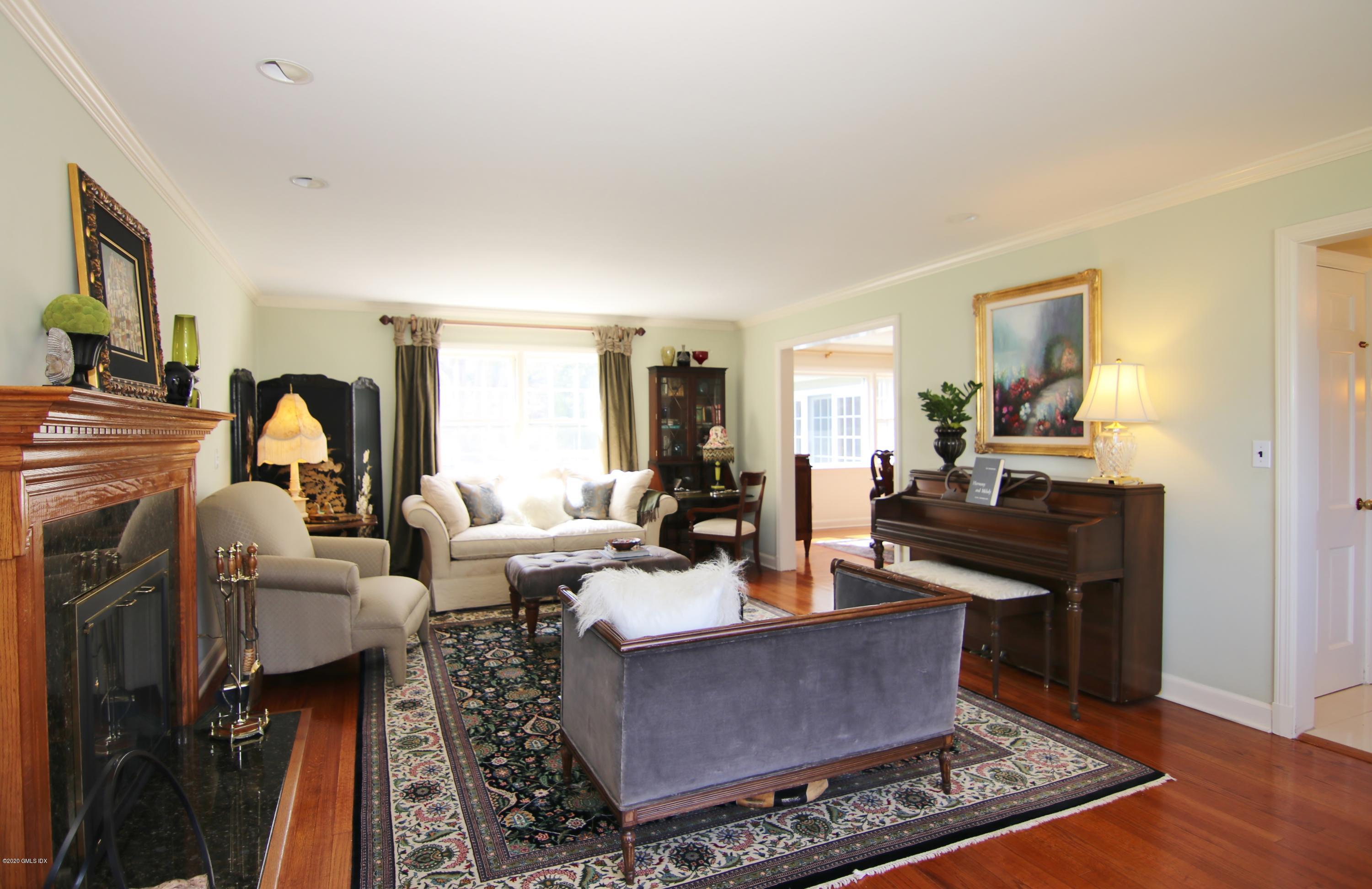 162 Westover Road Stamford, CT 06902 - Photo 8 of 40 Gracious space