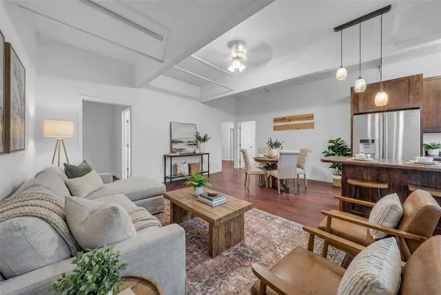 $1,600 | 109 Fm 2280, Unit 111C, Cleburne, TX 76031