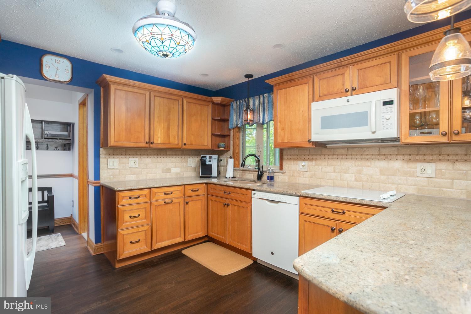 854 Bordentown Road Columbus, NJ 08022 - Photo 14 of 45 Gallery Image 14