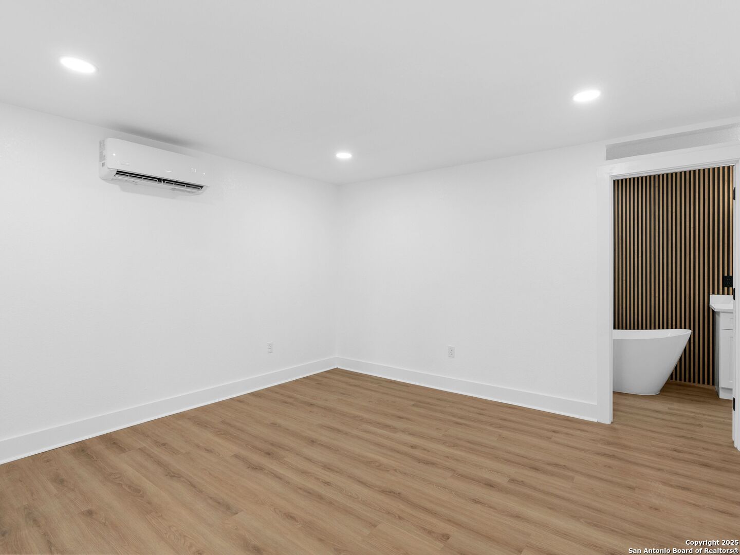 148 Terrell Road, Unit 3 Alamo Heights, TX 78209 - Photo 16 of 20