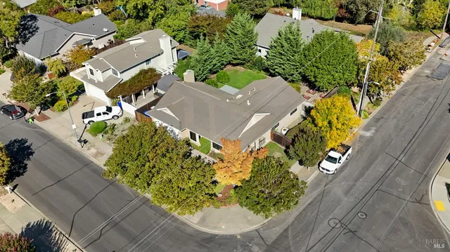 $975,000 | 1049 Charlson Way, Napa, CA 94558