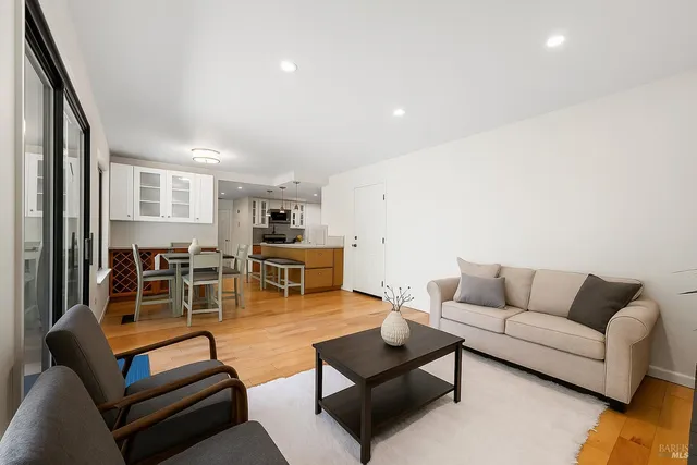 $975,000 | 1049 Charlson Way, Napa, CA 94558