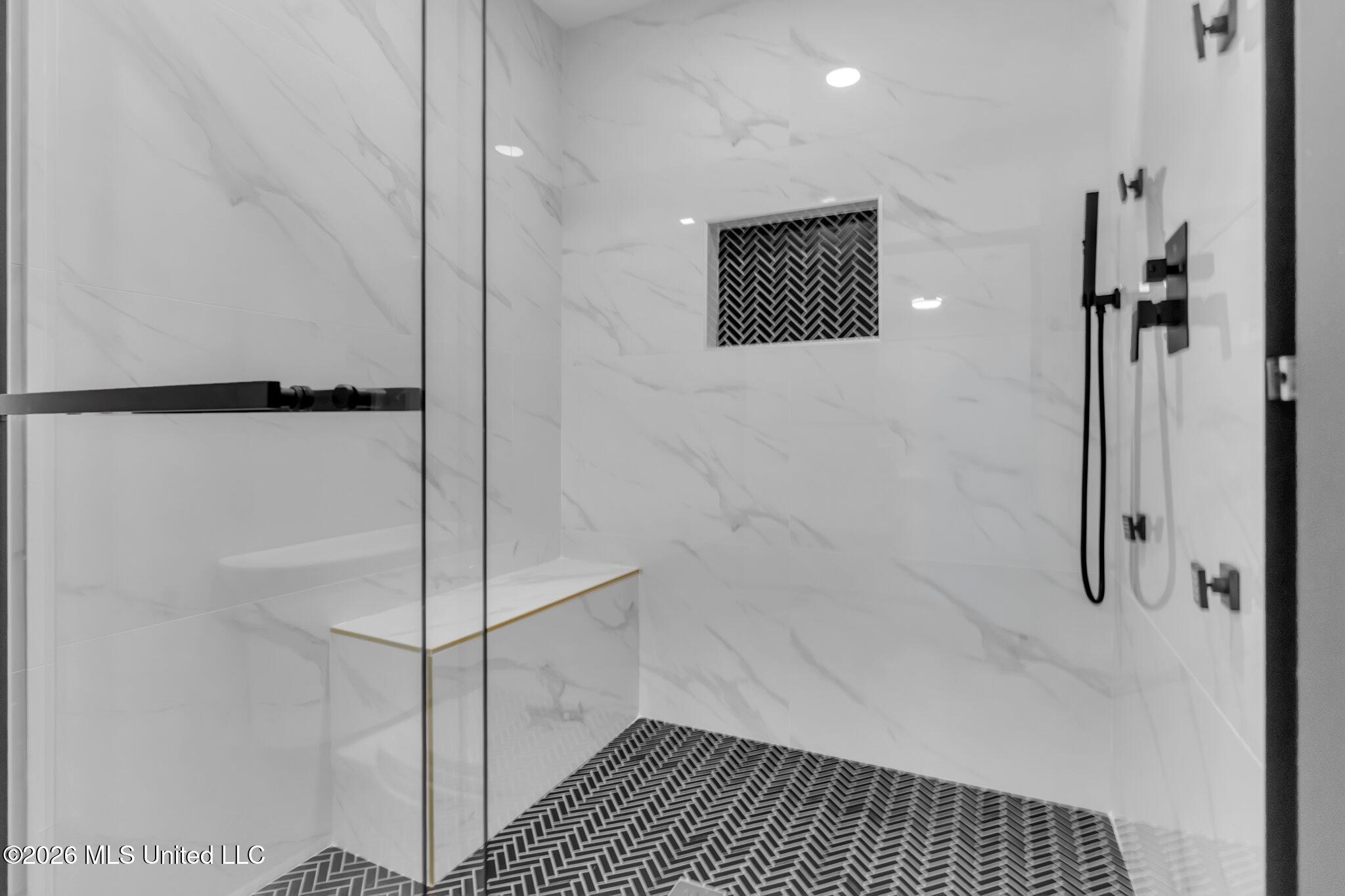 7338 Alexander Road Olive Branch, MS 38654 - Photo 25 of 36 Primary Shower