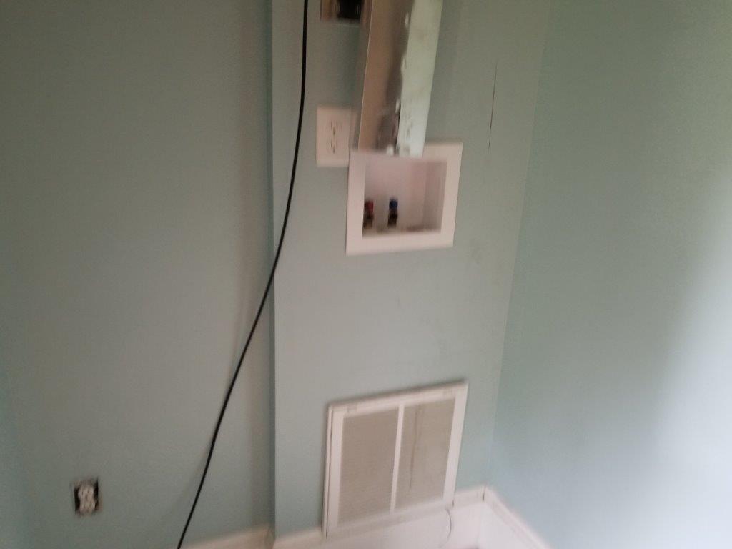 5913 Brethren Road Roanoke, VA 24014 - Photo 14 of 17 a bathroom with a sink and mirror