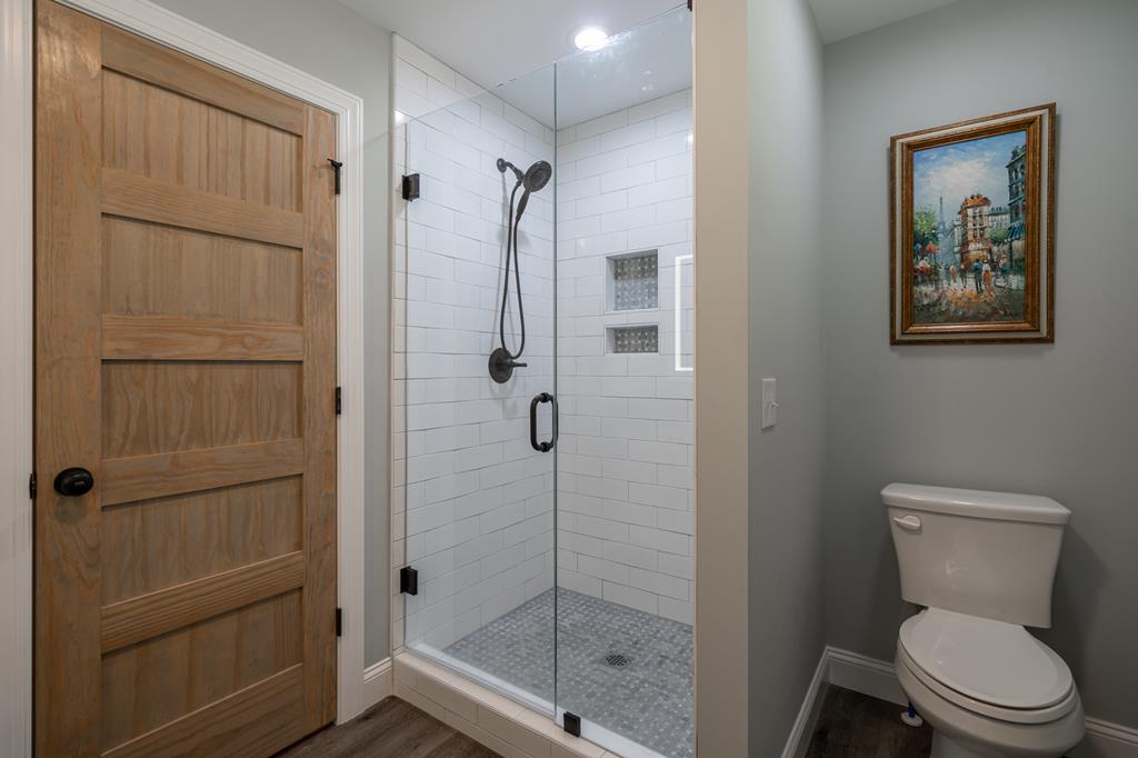 20 Mohawk Trail Ellijay, GA 30540 - Photo 32 of 84 Master shower