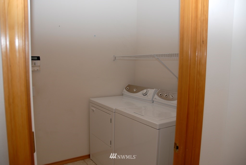 919 183rd Place Southeast Bothell, WA 98012 - Photo 8 of 12