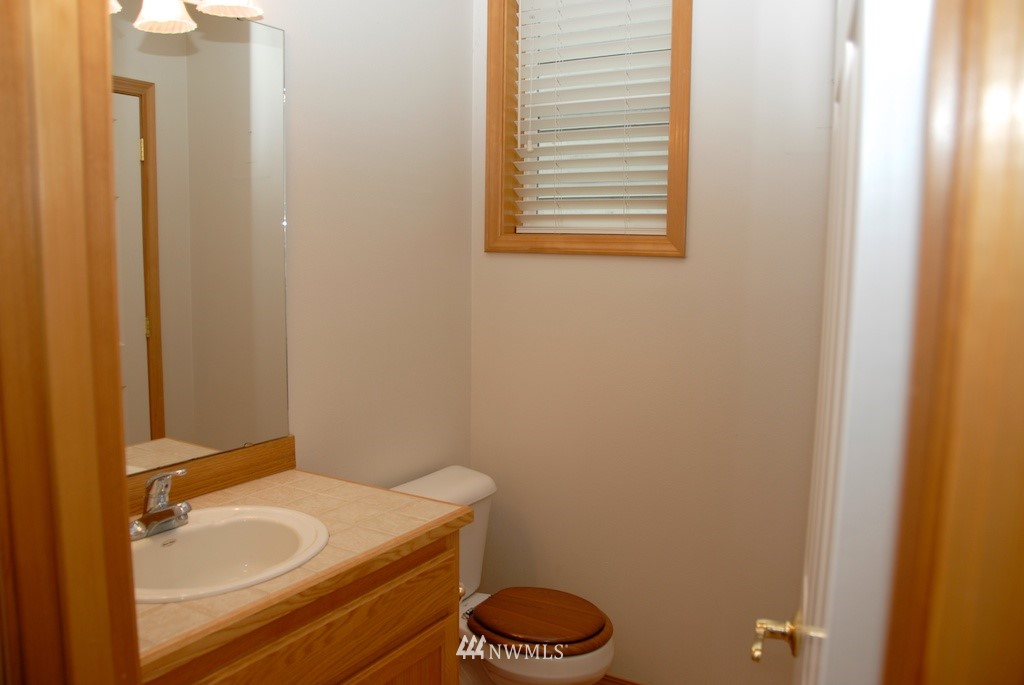 919 183rd Place Southeast Bothell, WA 98012 - Photo 9 of 12