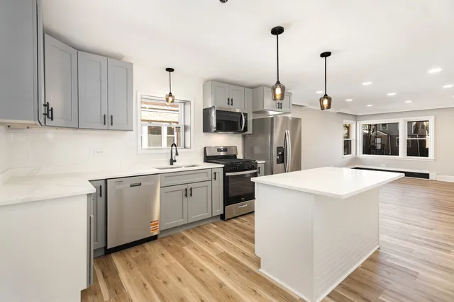 $290,000 | 7332 South Honore Street, Chicago, IL 60636