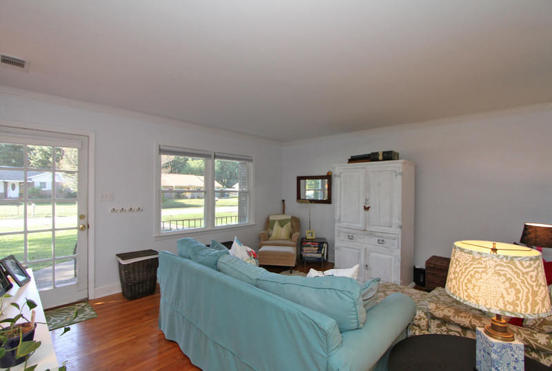 1058 Valley Road Charleston, SC 29412 - Photo 12 of 29 1058 Valley rd (23)0023