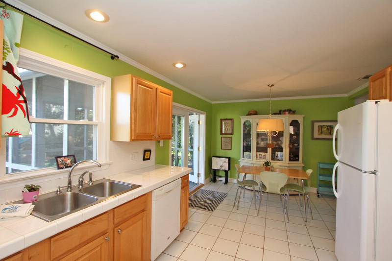 1058 Valley Road Charleston, SC 29412 - Photo 5 of 29 1058 Valley rd (24)0024