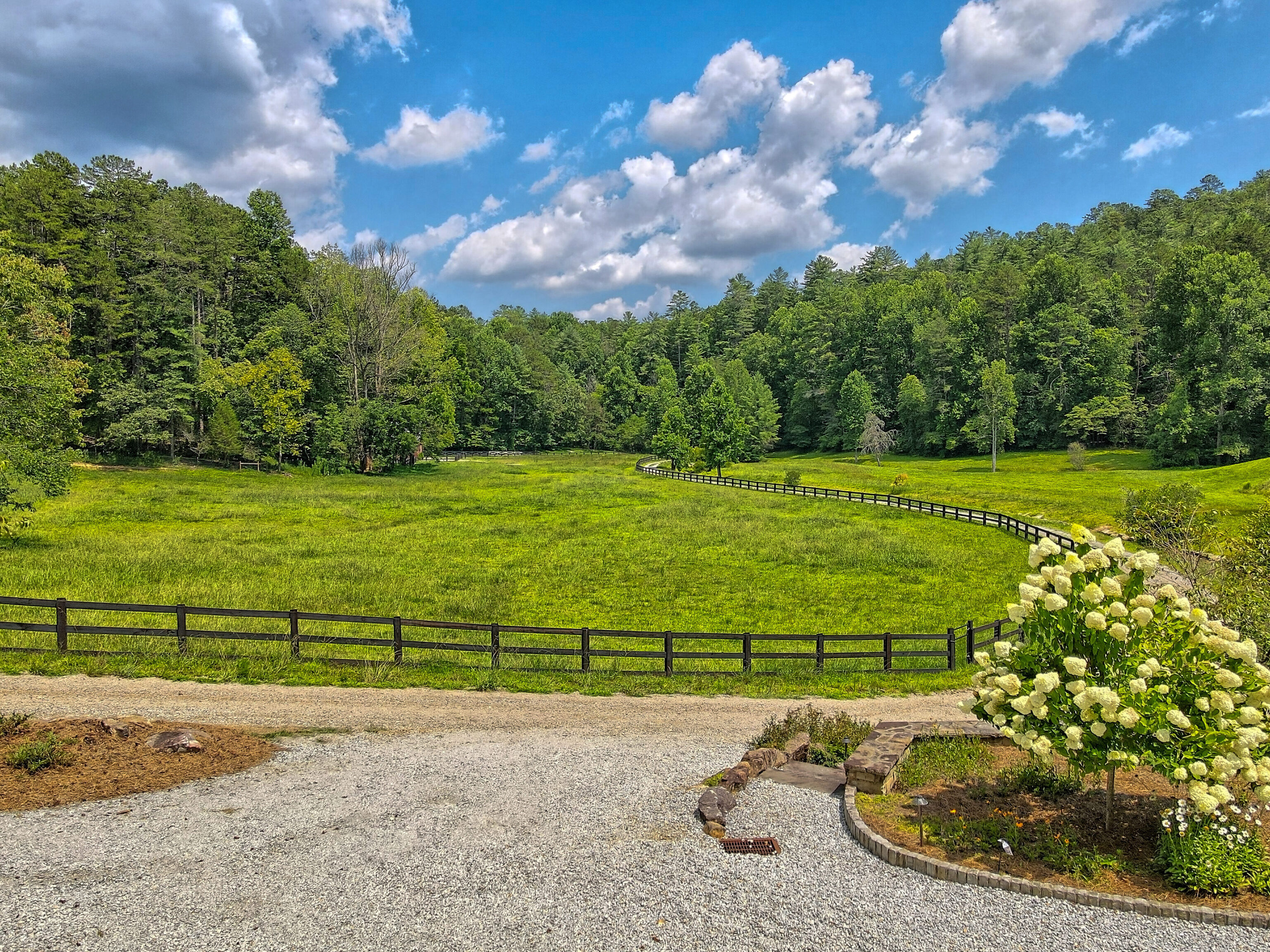 3622 Sandy Ford Road Clayton, GA 30525 - Photo 9 of 183 Gallery Image 9