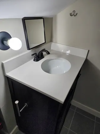 $1,750 | 6501 Lost Cove, Unit B, Austin, TX 78746