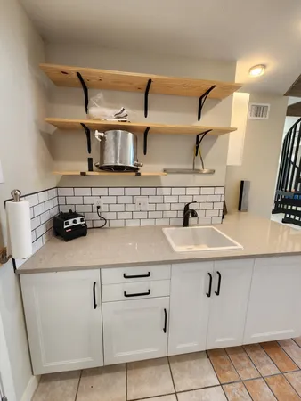 $1,750 | 6501 Lost Cove, Unit B, Austin, TX 78746