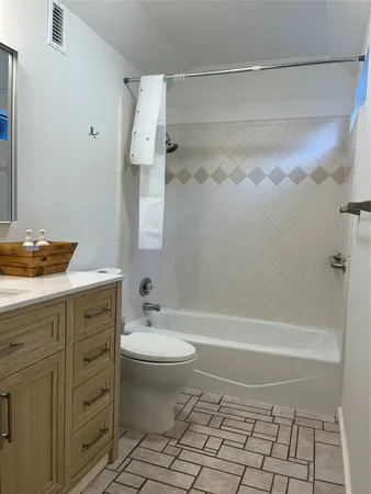 $1,750 | 6501 Lost Cove, Unit B, Austin, TX 78746