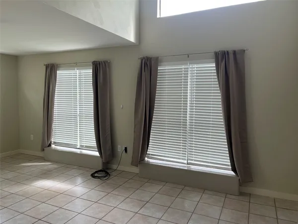 $1,750 | 6501 Lost Cove, Unit B, Austin, TX 78746