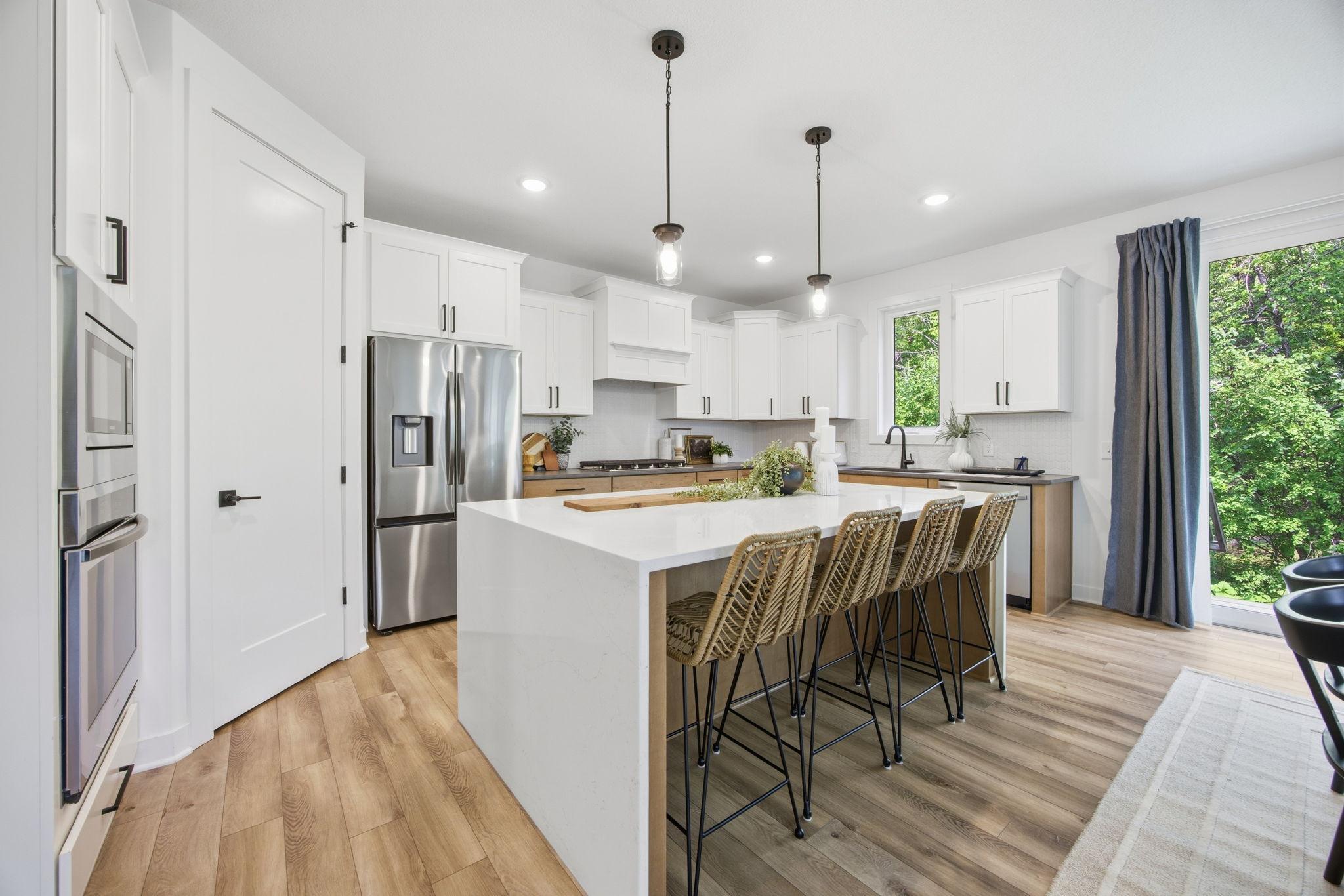 2415 Laurie Road West Roseville, MN 55113 - Photo 19 of 61 Gallery Image 19