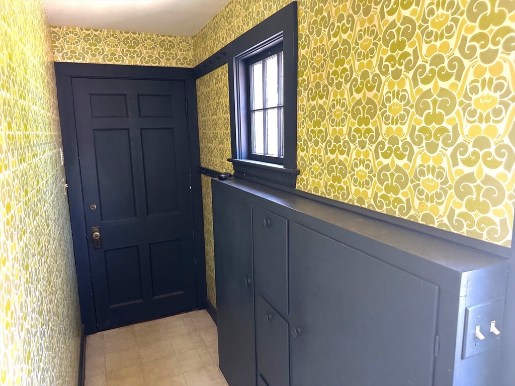 132 Ruggles Street Westborough, MA 01581 - Photo 17 of 31 Gallery Image 17