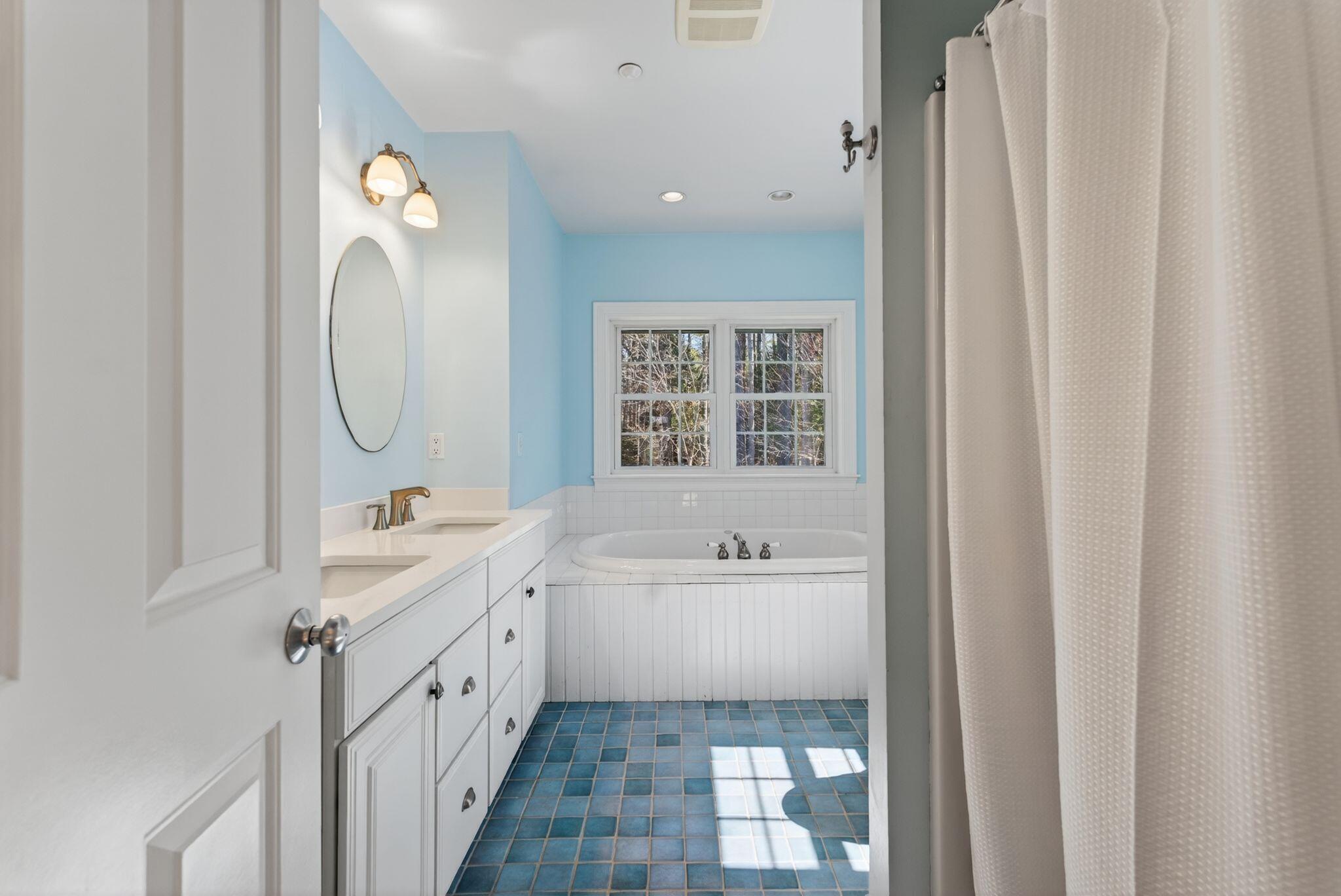 5 Mountview Drive Gorham, ME 04038 - Photo 27 of 63 54_DSC06900