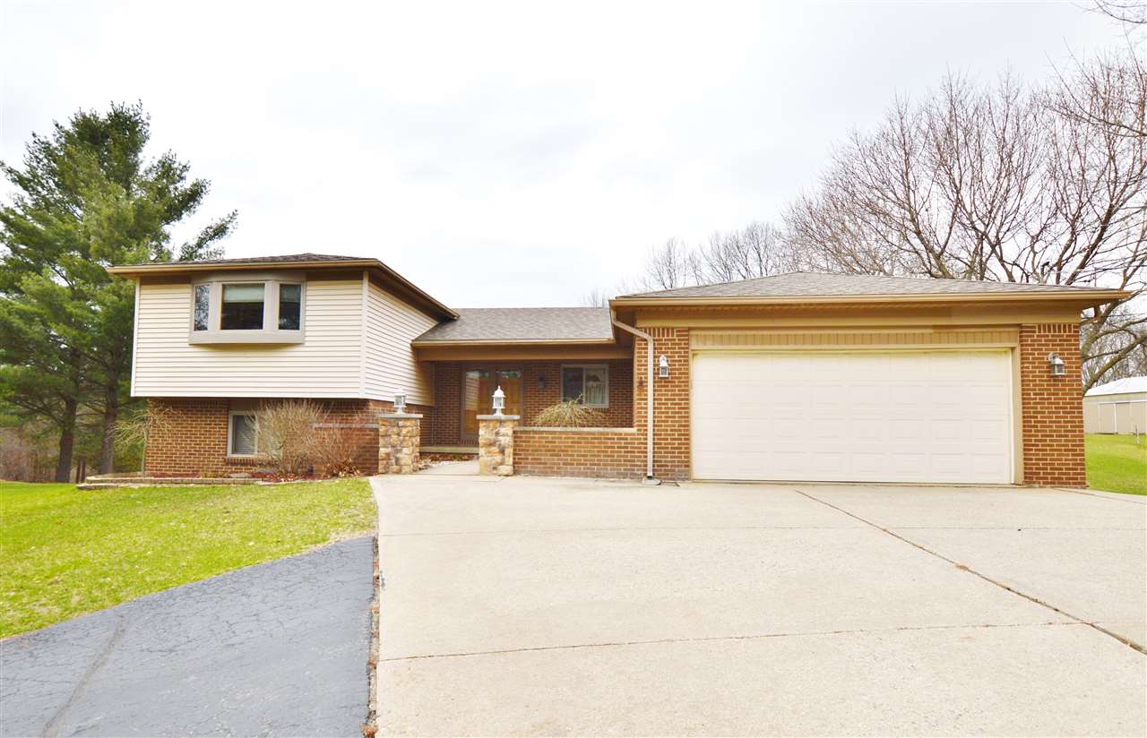 3659 Baldwin Road Metamora, MI 48455 - Photo 2 of 42