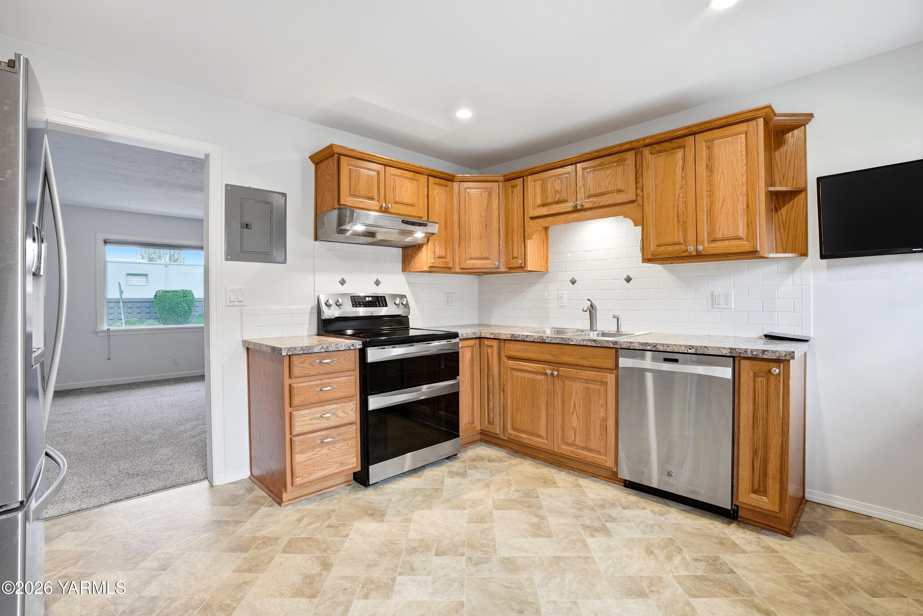 4105 Snowmountain Road Yakima, WA 98908 - Photo 3 of 11 4105 Snowmountain Rd_010