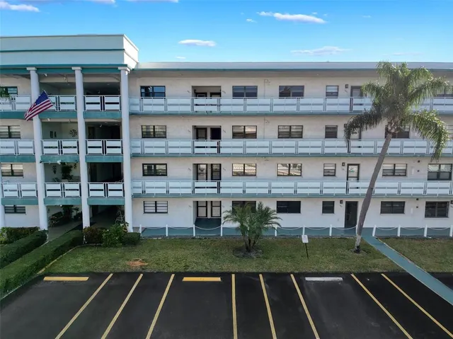 $145,000 | 5970 80th Street North, Unit 206, St. Petersburg, FL 33709