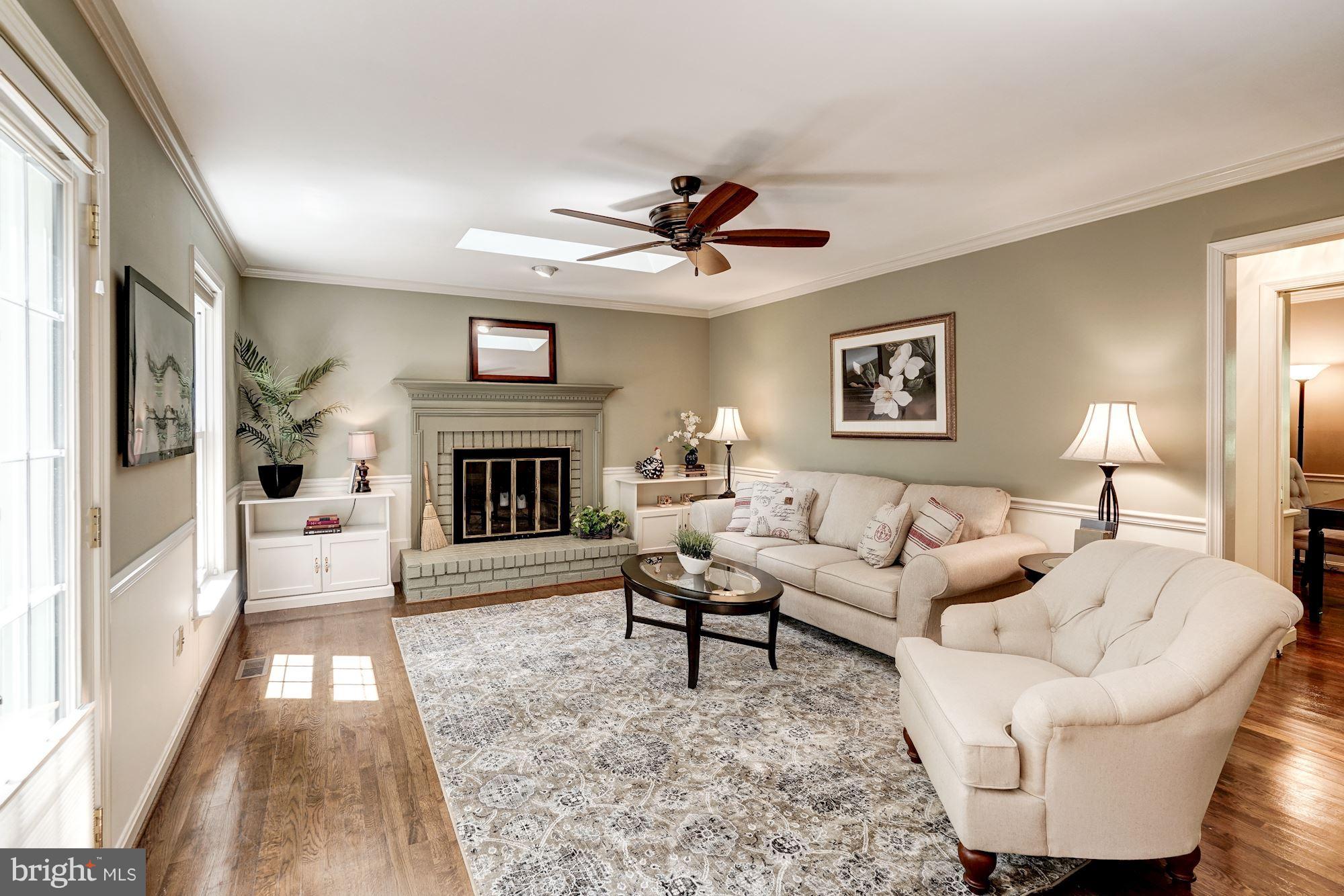 12306 Cannonball Road Fairfax, VA 22030 - Photo 9 of 30 Family Room