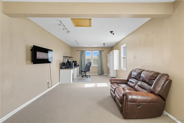 $193,000 | 7924 Rinaldo Boulevard East, Cicero, NY 13030