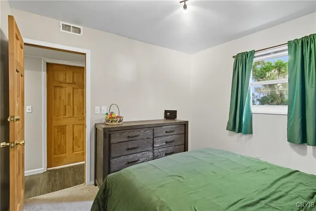 $193,000 | 7924 Rinaldo Boulevard East, Cicero, NY 13030