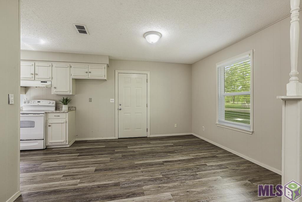 36128 Caraway Road Denham Springs, LA 70706 - Photo 9 of 32