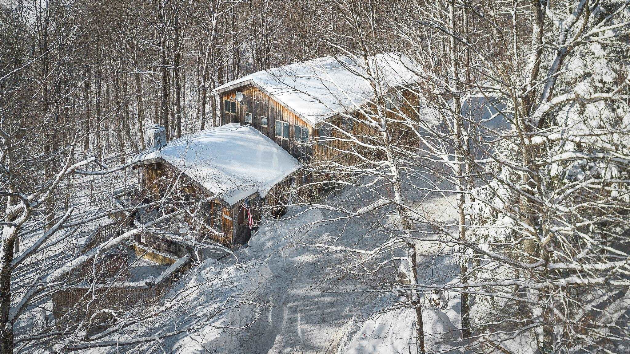 629 Old Coach Road Killington, VT 05751 - Photo 3 of 60 Gallery Image 3
