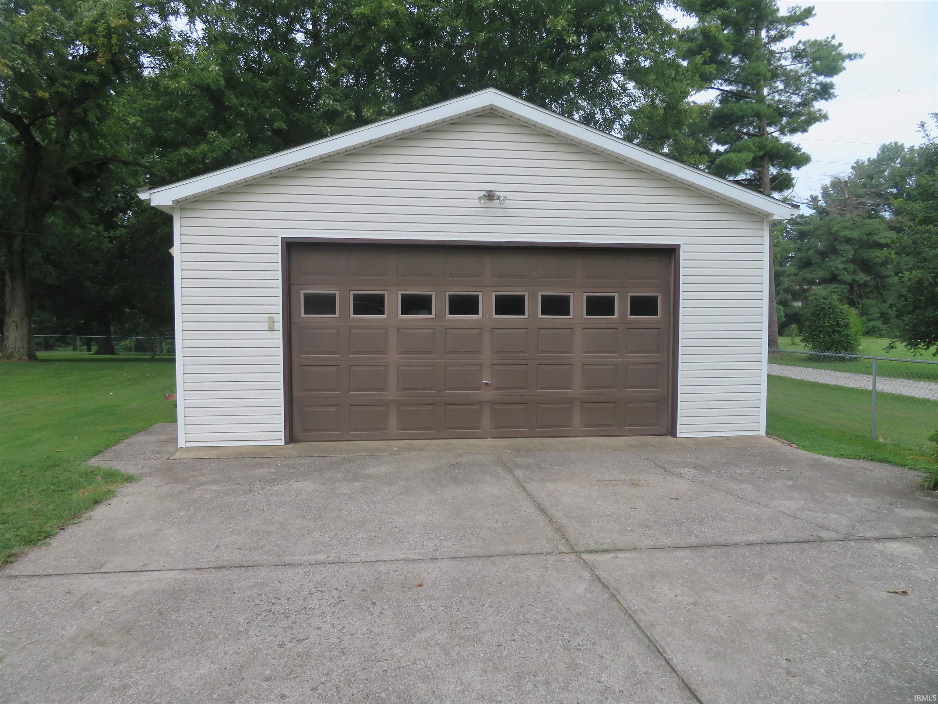 3899 Casey Road Newburgh, IN 47630 - Photo 37 of 46 Gallery Image 37