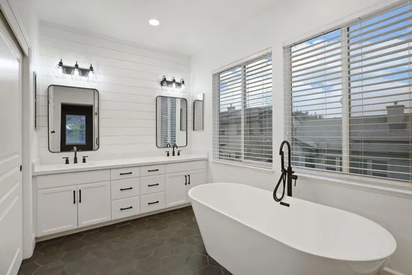 $679,999 | 10816 Merritt Drive, Stockton, CA 95219