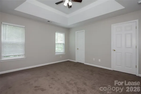 $1,965 | 911 Grass Hollow Court, Charlotte, NC 28216