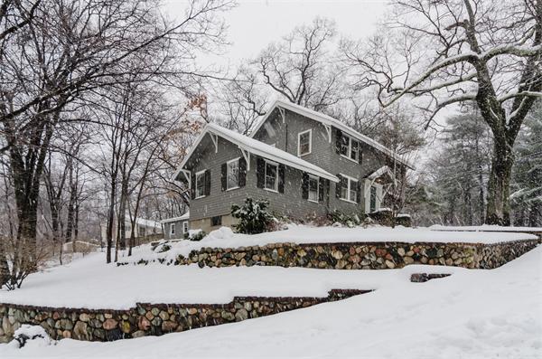 22 Chisholm Road Winchester, MA 01890 - Photo 7 of 26 Gallery Image 7
