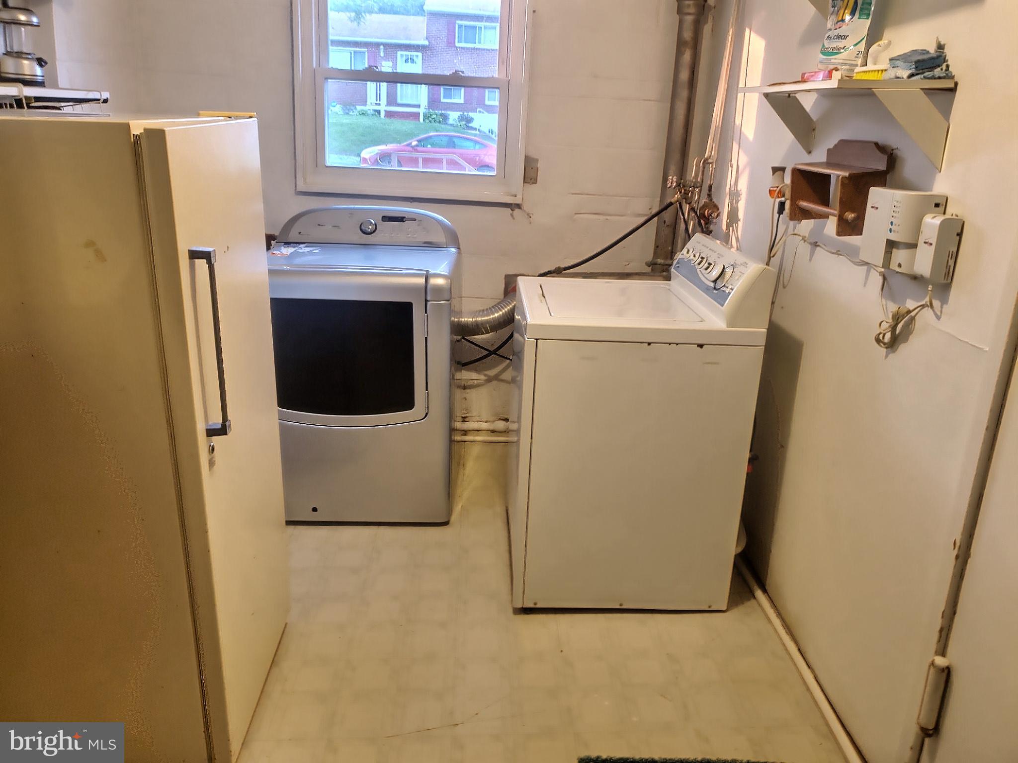 7807 Selgrave Road Baltimore, MD 21244 - Photo 13 of 16