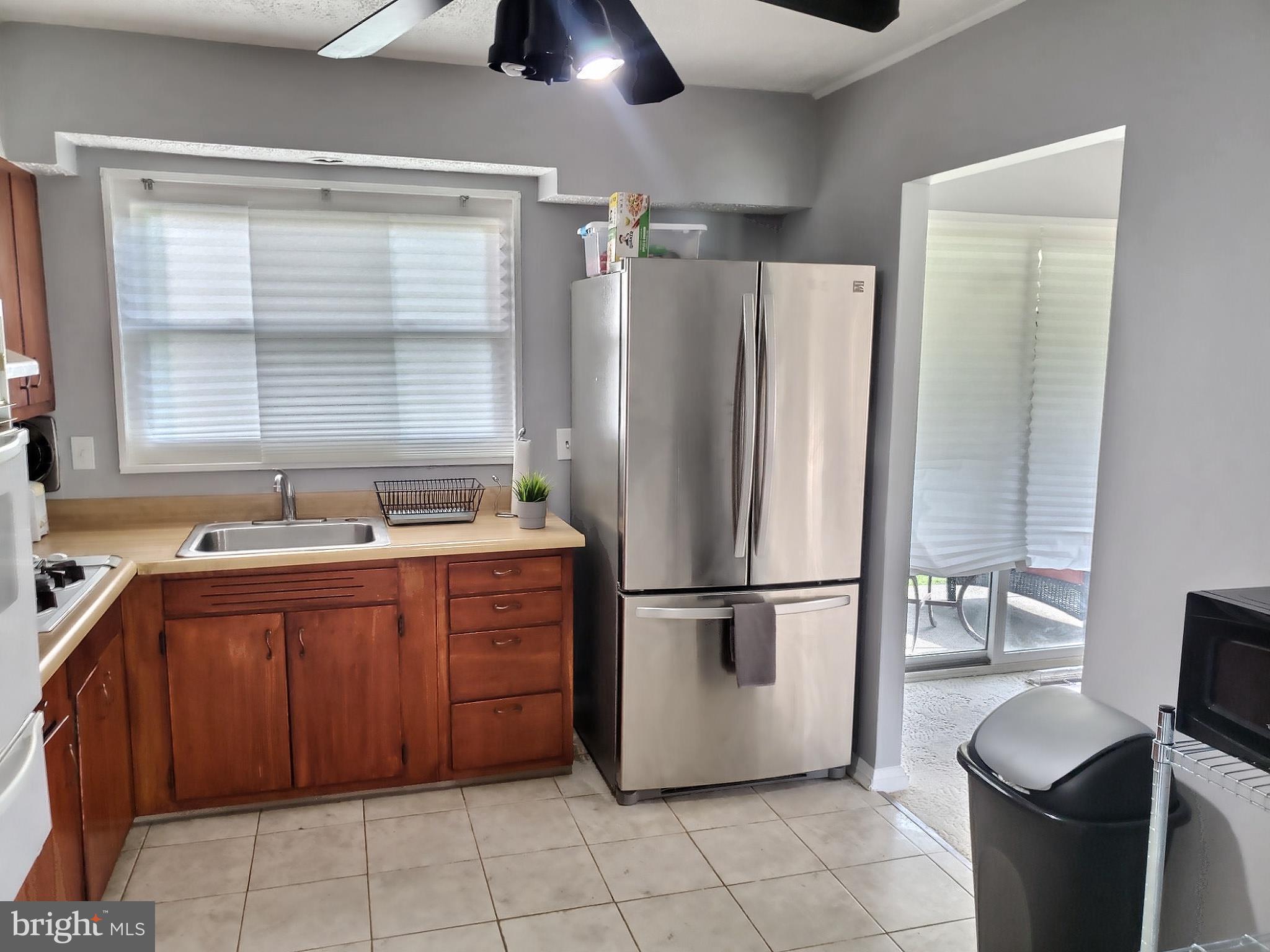 7807 Selgrave Road Baltimore, MD 21244 - Photo 5 of 16