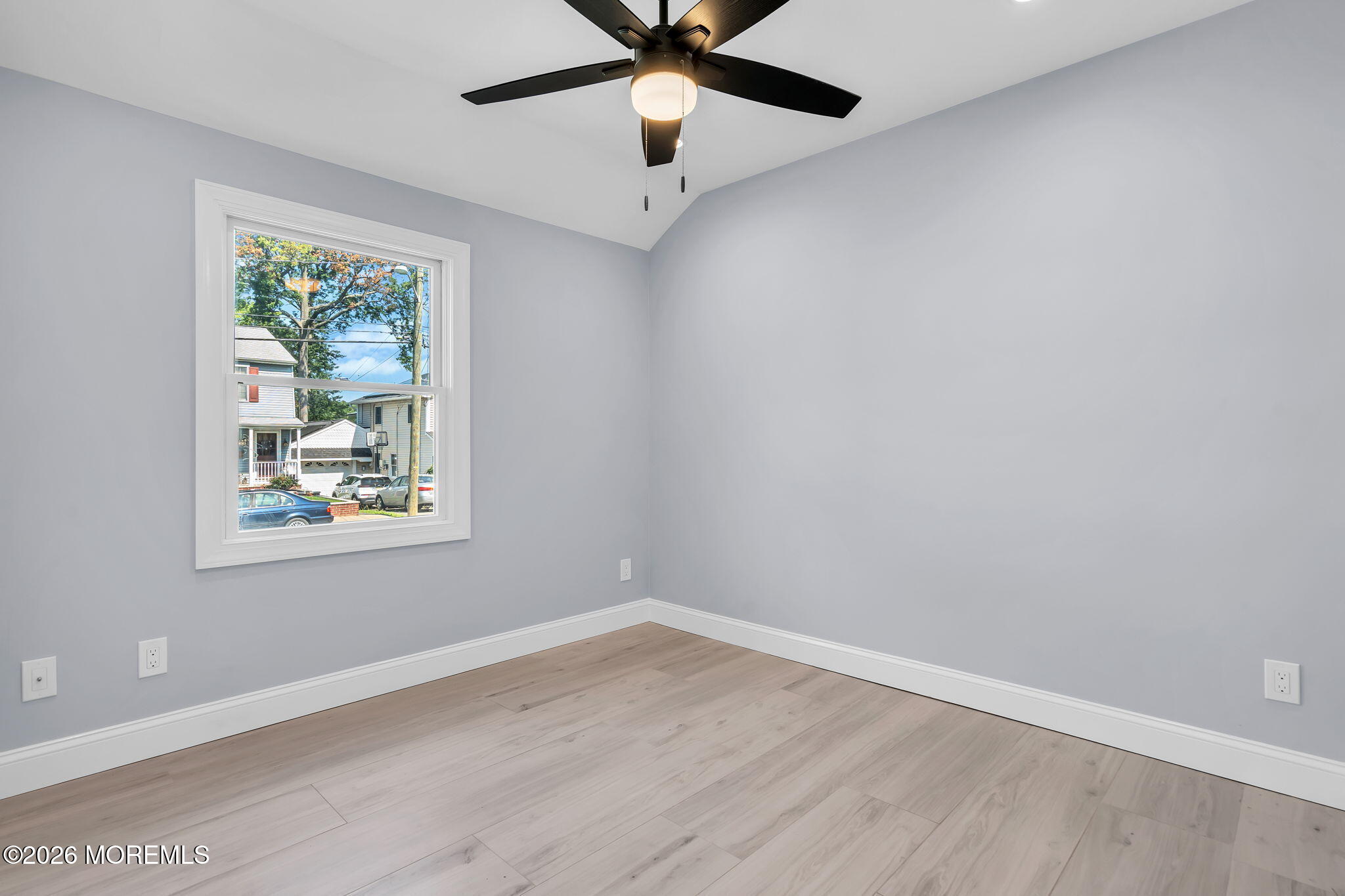 185 East Cliff Road Colonia, NJ 07067 - Photo 17 of 28 16-web-or-mls-DSC01304