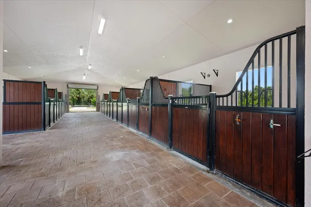 a view of entryway and hall