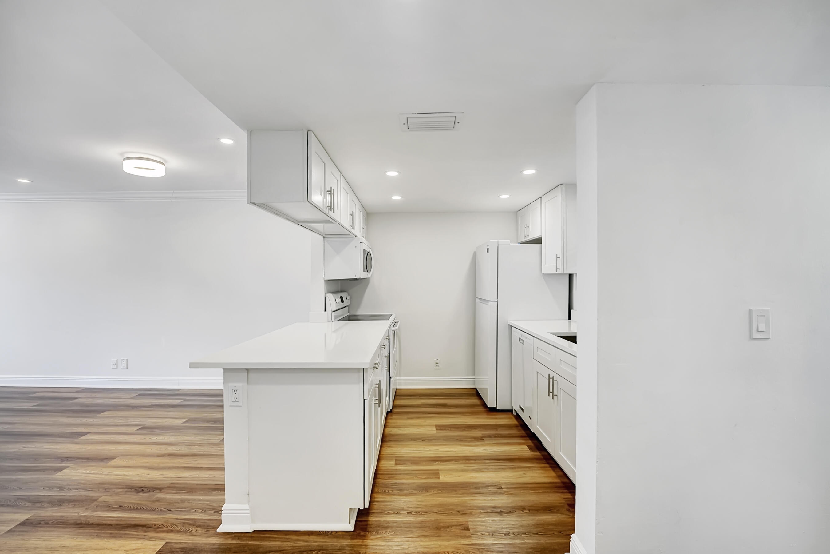 6315 La Costa Drive, Unit A Boca Raton, FL 33433 - Photo 7 of 38 _DSC8377