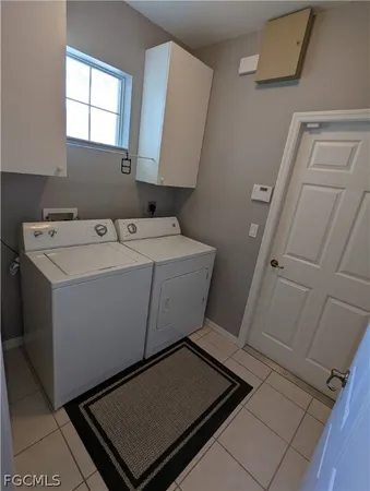 $2,400 | 4270 Avian Avenue, Fort Myers, FL 33916