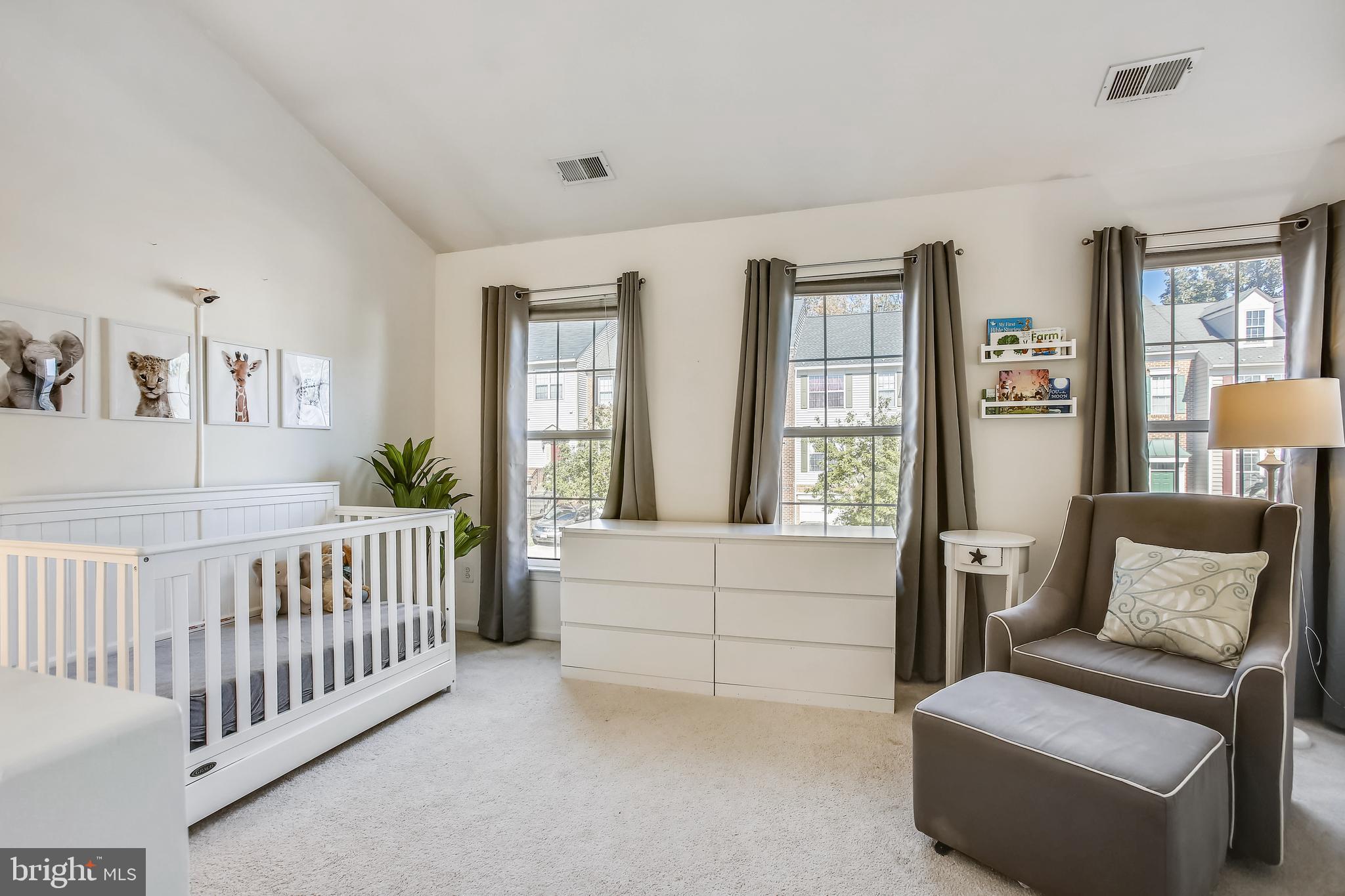 11489 Heritage Commons Way Reston, VA 20194 - Photo 27 of 54 2nd Bedroom Suite with Cathedral Ceiling