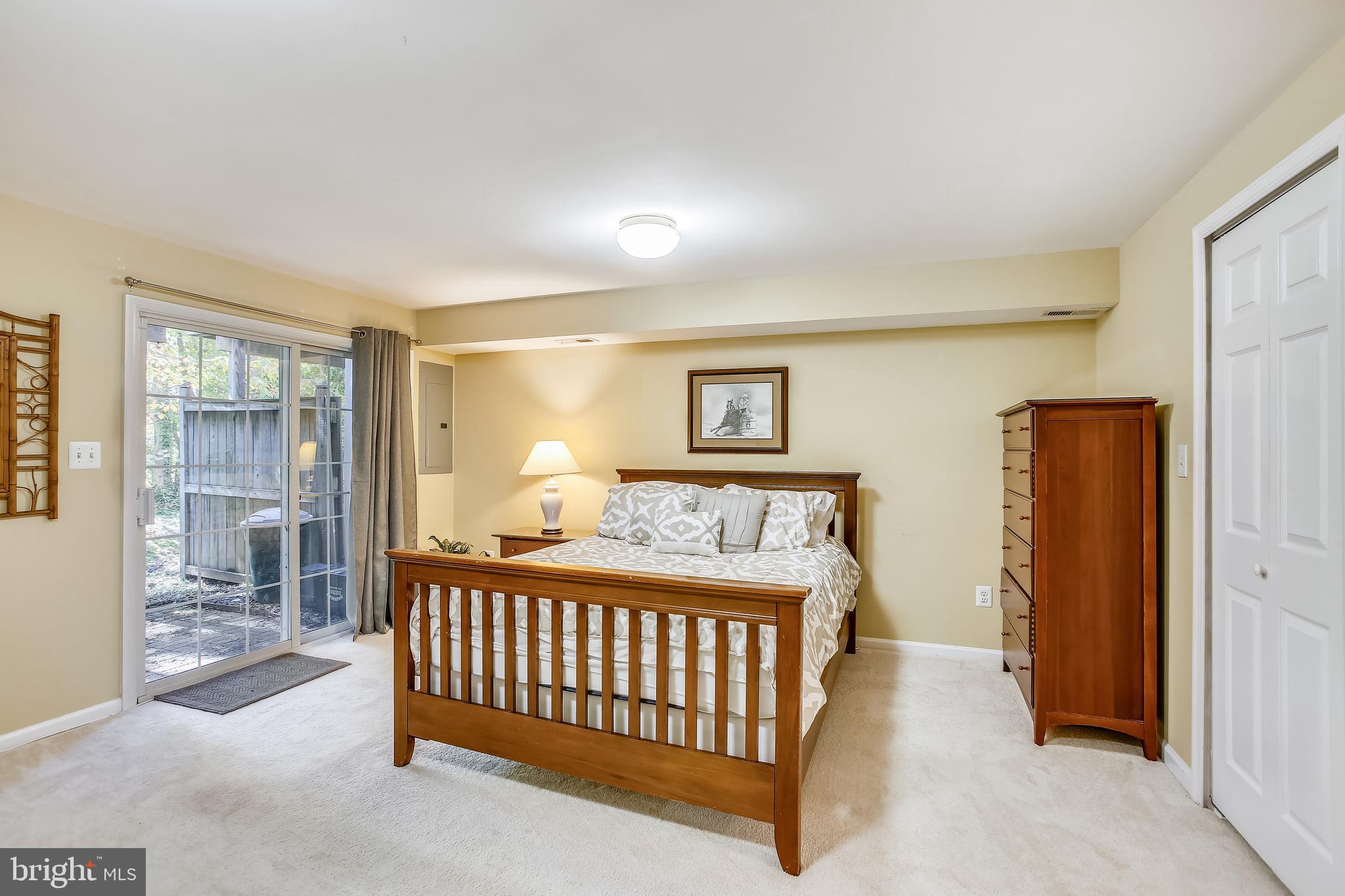 11489 Heritage Commons Way Reston, VA 20194 - Photo 33 of 54 Lower Level 3rd BEDROOM (Alternate Family Room)