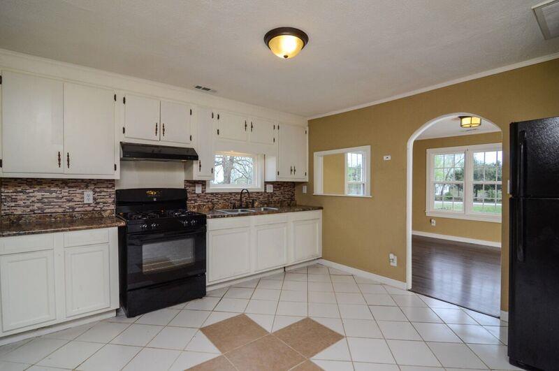 2461 Scotty Parker Road Portland, TN 37148 - Photo 9 of 26 Gallery Image 9