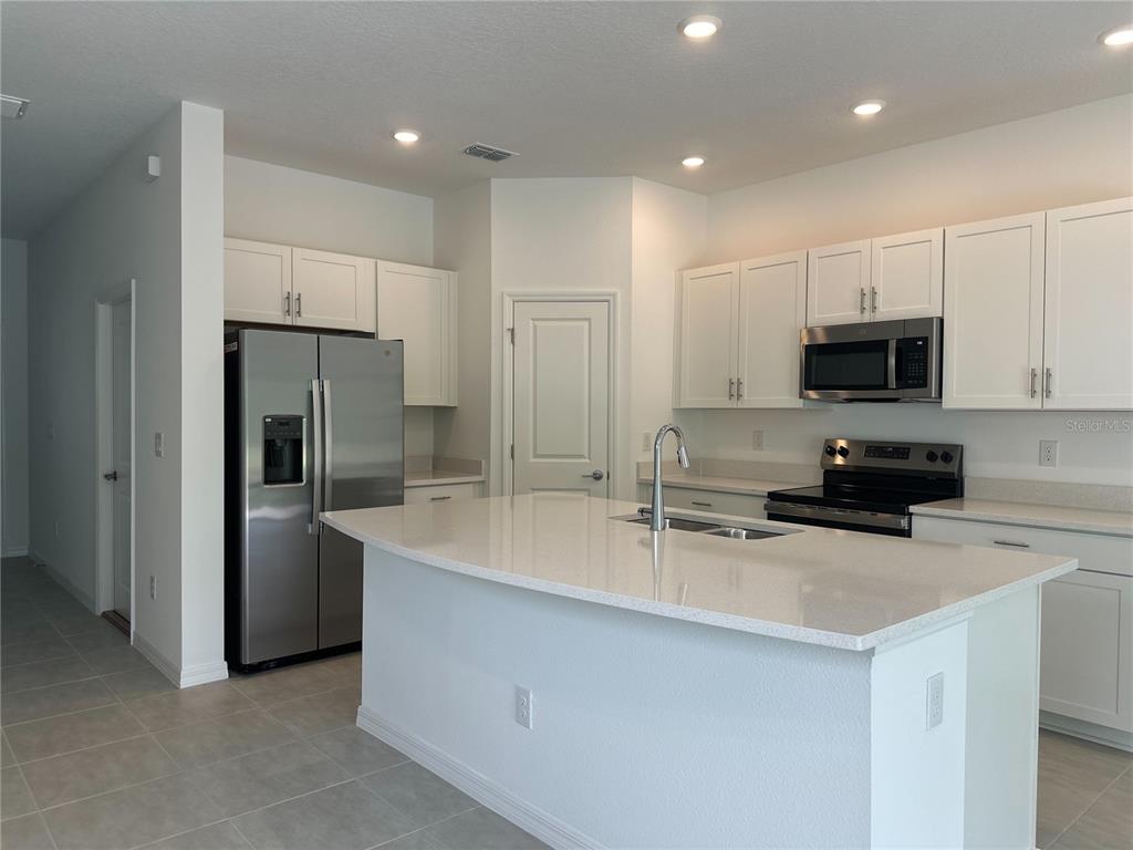 2397 Paravane Way Wesley Chapel, FL 33543 - Photo 9 of 42