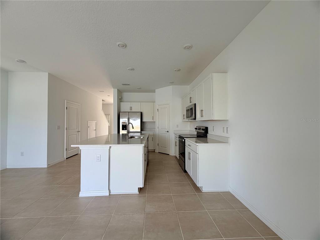 2397 Paravane Way Wesley Chapel, FL 33543 - Photo 10 of 42