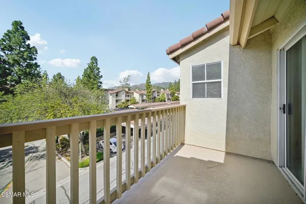 $599,950 | 668 Oak Run Trail, Unit 103, Oak Park, CA 91377