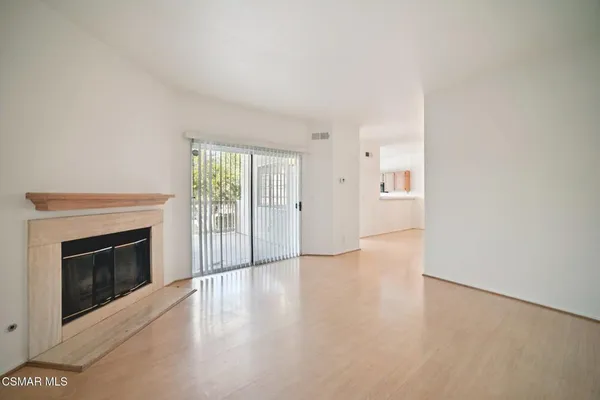 $599,950 | 668 Oak Run Trail, Unit 103, Oak Park, CA 91377