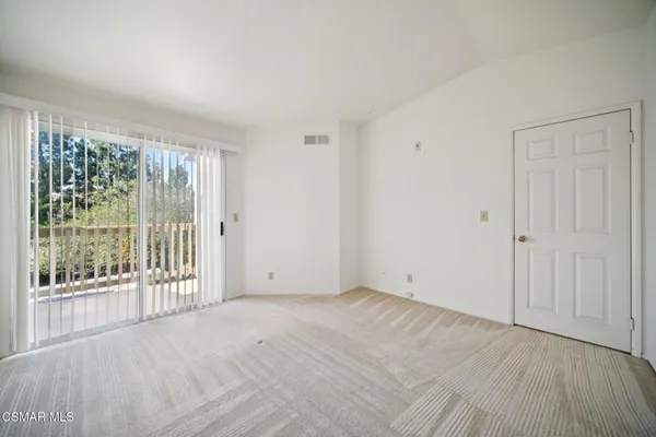 $599,950 | 668 Oak Run Trail, Unit 103, Oak Park, CA 91377