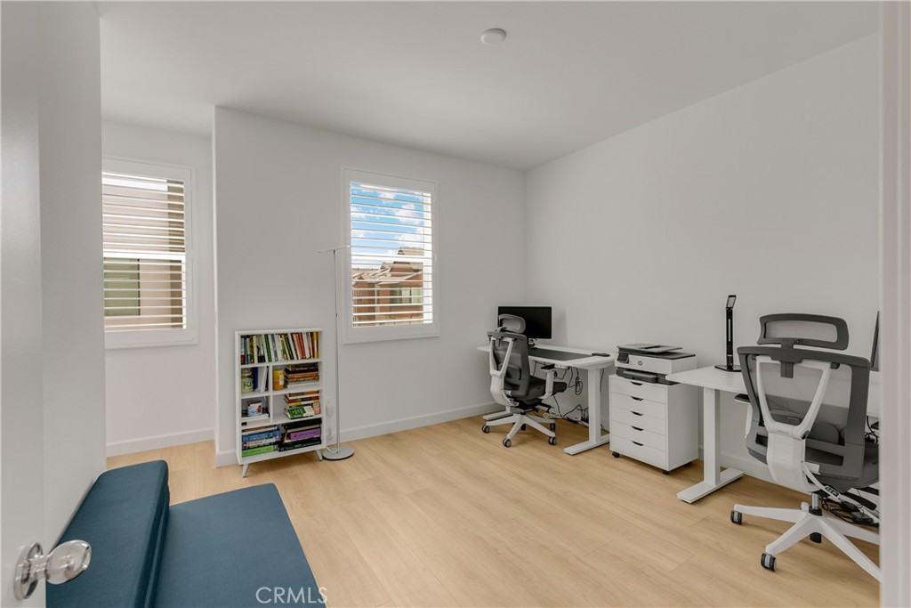 130 Rondo Irvine, CA 92618 - Photo 27 of 36