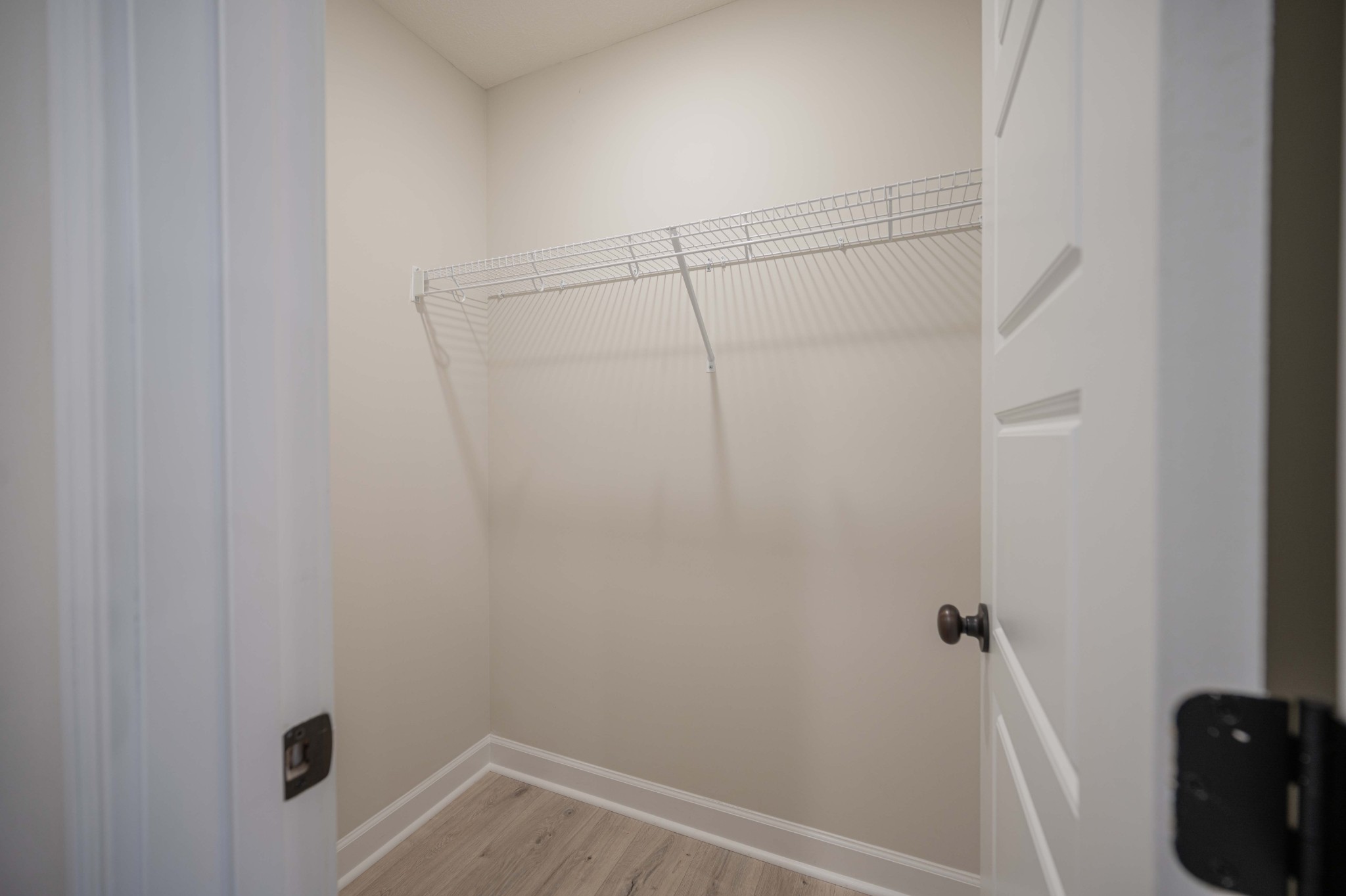 1600 Malone Way Clarksville, TN 37043 - Photo 22 of 39 a bathroom with a shower